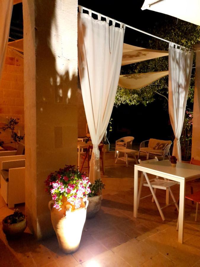 Antico Casale Il Sambuco Bed & Breakfast Manduria Exterior photo