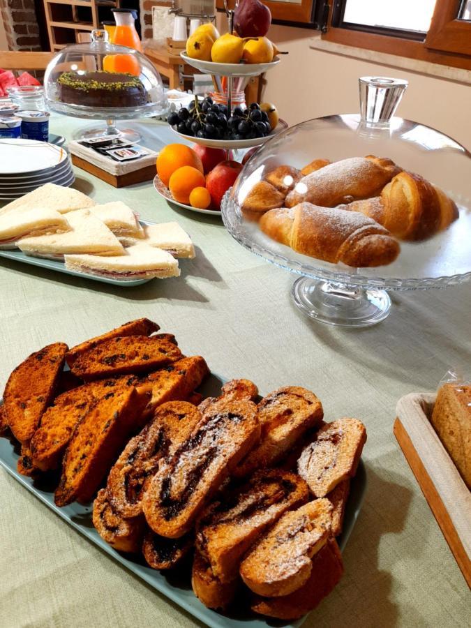Antico Casale Il Sambuco Bed & Breakfast Manduria Exterior photo