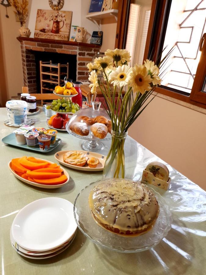 Antico Casale Il Sambuco Bed & Breakfast Manduria Exterior photo