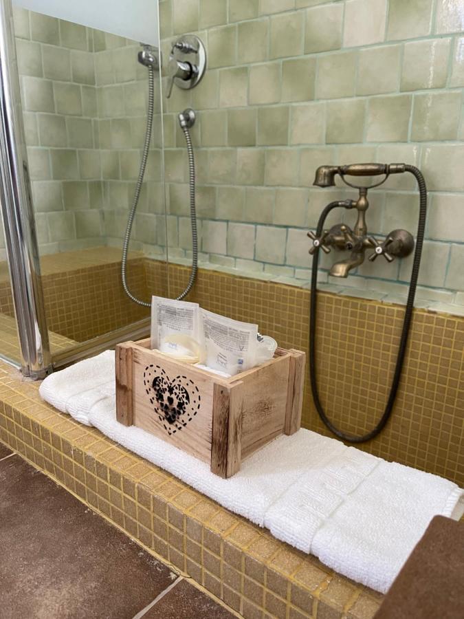 Antico Casale Il Sambuco Bed & Breakfast Manduria Exterior photo